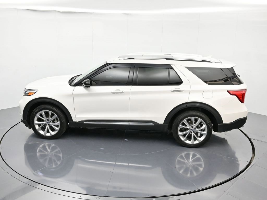 Certified 2023 Ford Explorer Platinum w/ Technology Package image 5