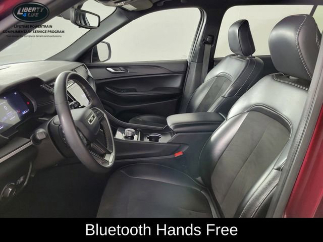 Used 2023 Jeep Grand Cherokee L Laredo image 13