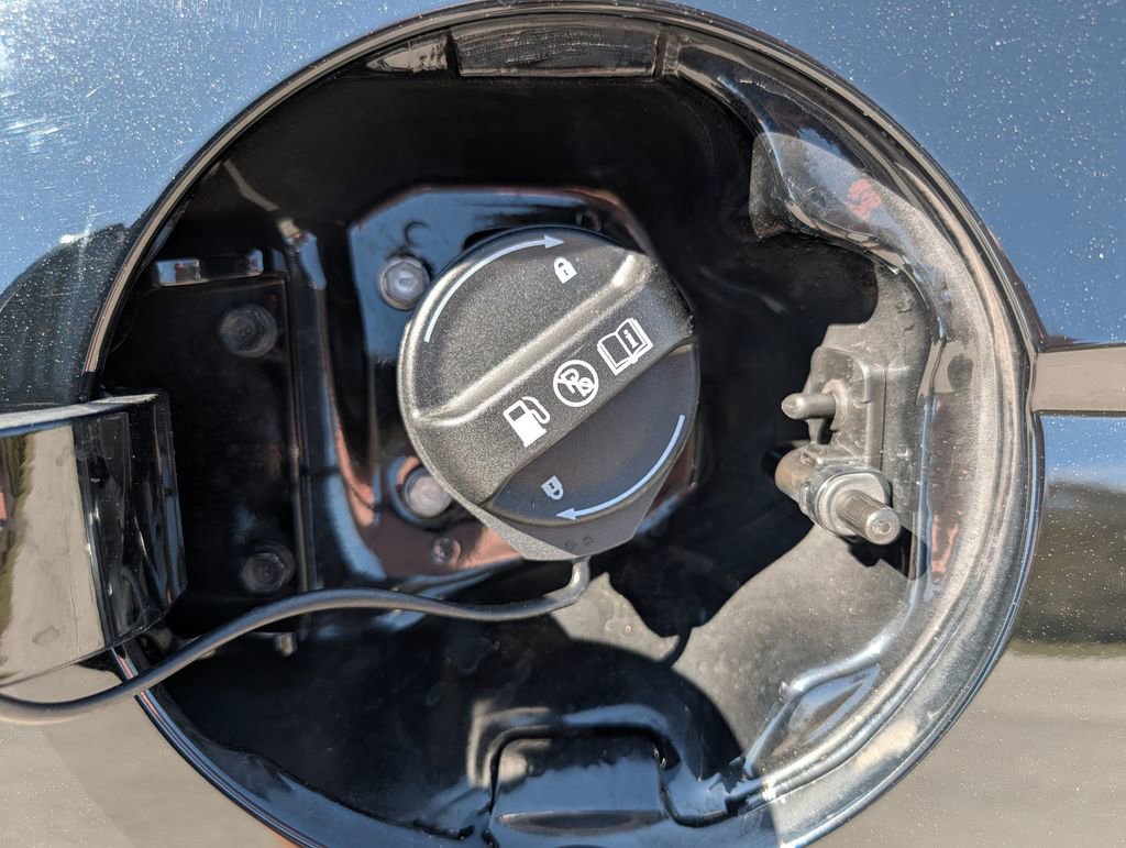 Used 2023 Hyundai Elantra SEL w/ Convenience Package image 32