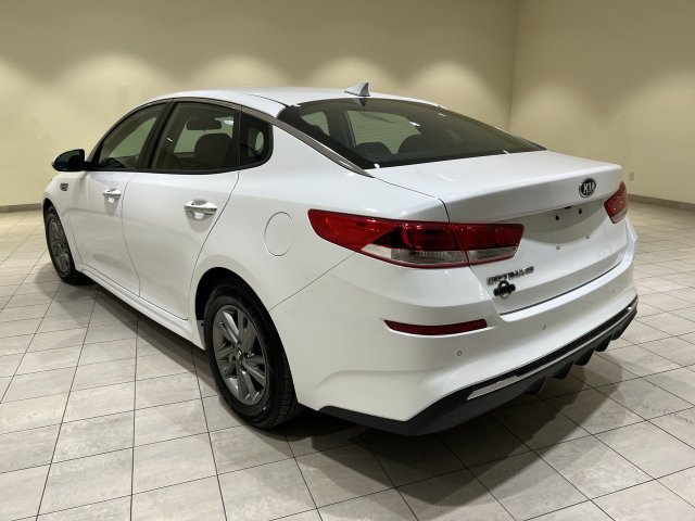 Used 2019 Kia Optima LX FWD image 3