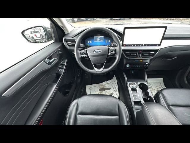 Certified 2023 Ford Escape Platinum AWD/4WD image 13