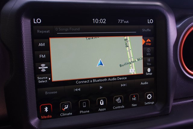 Used 2022 Jeep Gladiator Mojave w/ Cold Weather Group AWD/4WD image 28