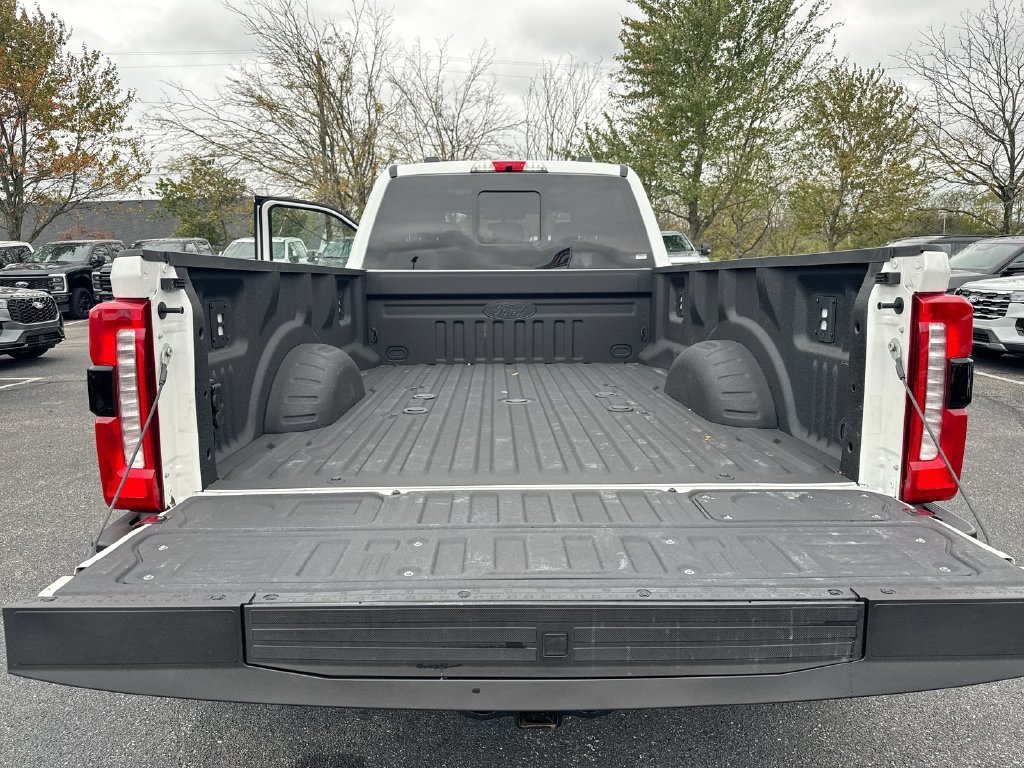 Certified 2025 Ford F450 King Ranch w/ FX4 Off-Road Package AWD/4WD image 25
