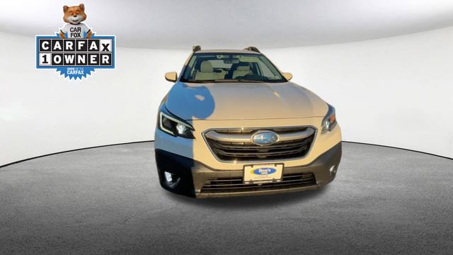 Used 2022 Subaru Outback Premium image 3
