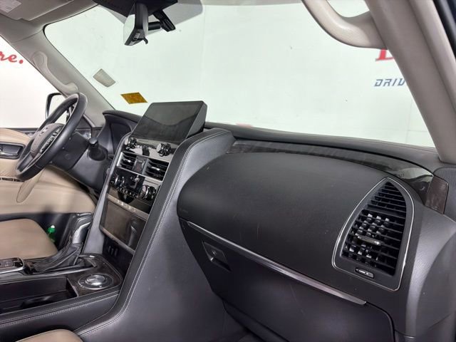 Used 2022 Nissan Armada Platinum w/ Captain's Chairs Package RWD image 17