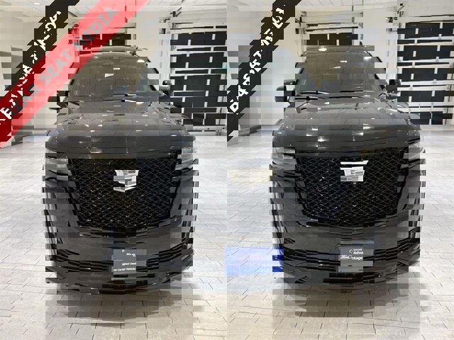 Used 2021 Cadillac Escalade ESV Sport Platinum w/ Heavy-Duty Trailer Package image 8