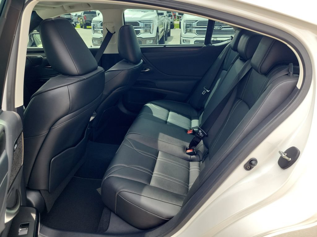 Used 2025 Lexus ES 350 Ultra Luxury w/ Accessory Package (Z1) FWD image 12