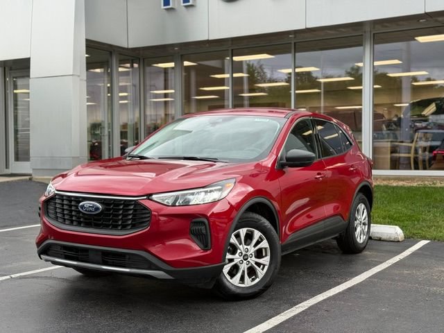 Certified 2023 Ford Escape Active AWD/4WD image 2