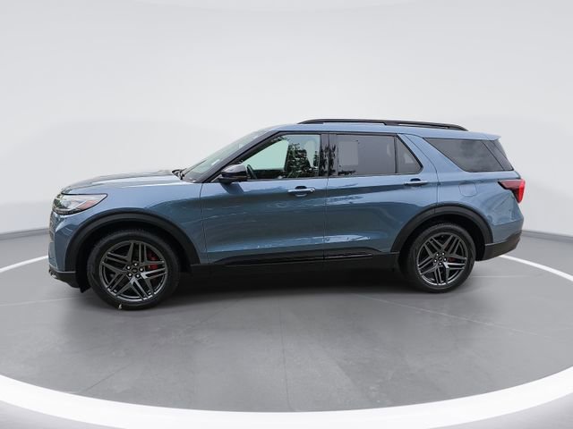 Certified 2025 Ford Explorer ST AWD/4WD image 2