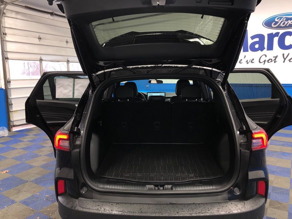 Certified 2025 Ford Escape ST-Line Elite w/ Tech Pack #1 image 25