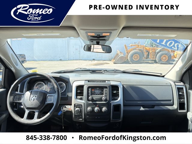 Used 2017 RAM 1500 Classic SLT AWD/4WD image 8