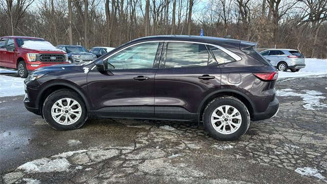 Certified 2023 Ford Escape Active image 2