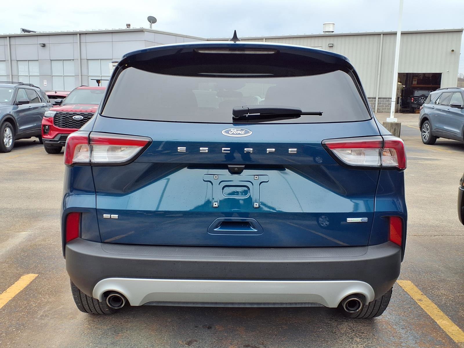 Certified 2020 Ford Escape SE image 3
