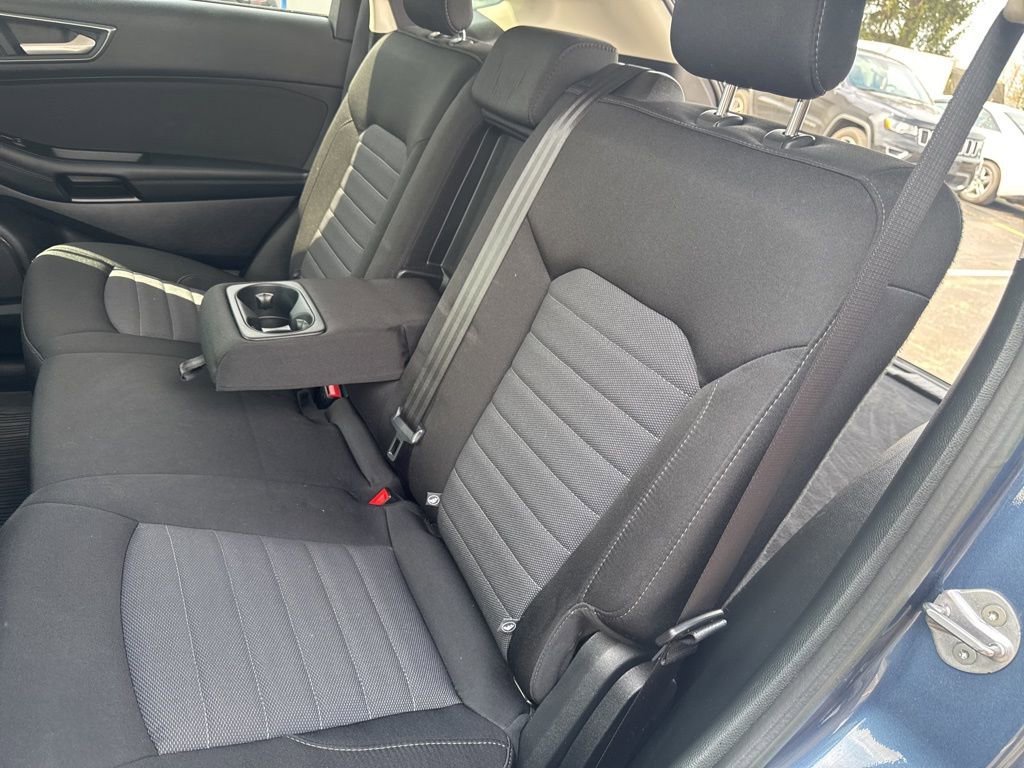Certified 2019 Ford Edge SE FWD image 38