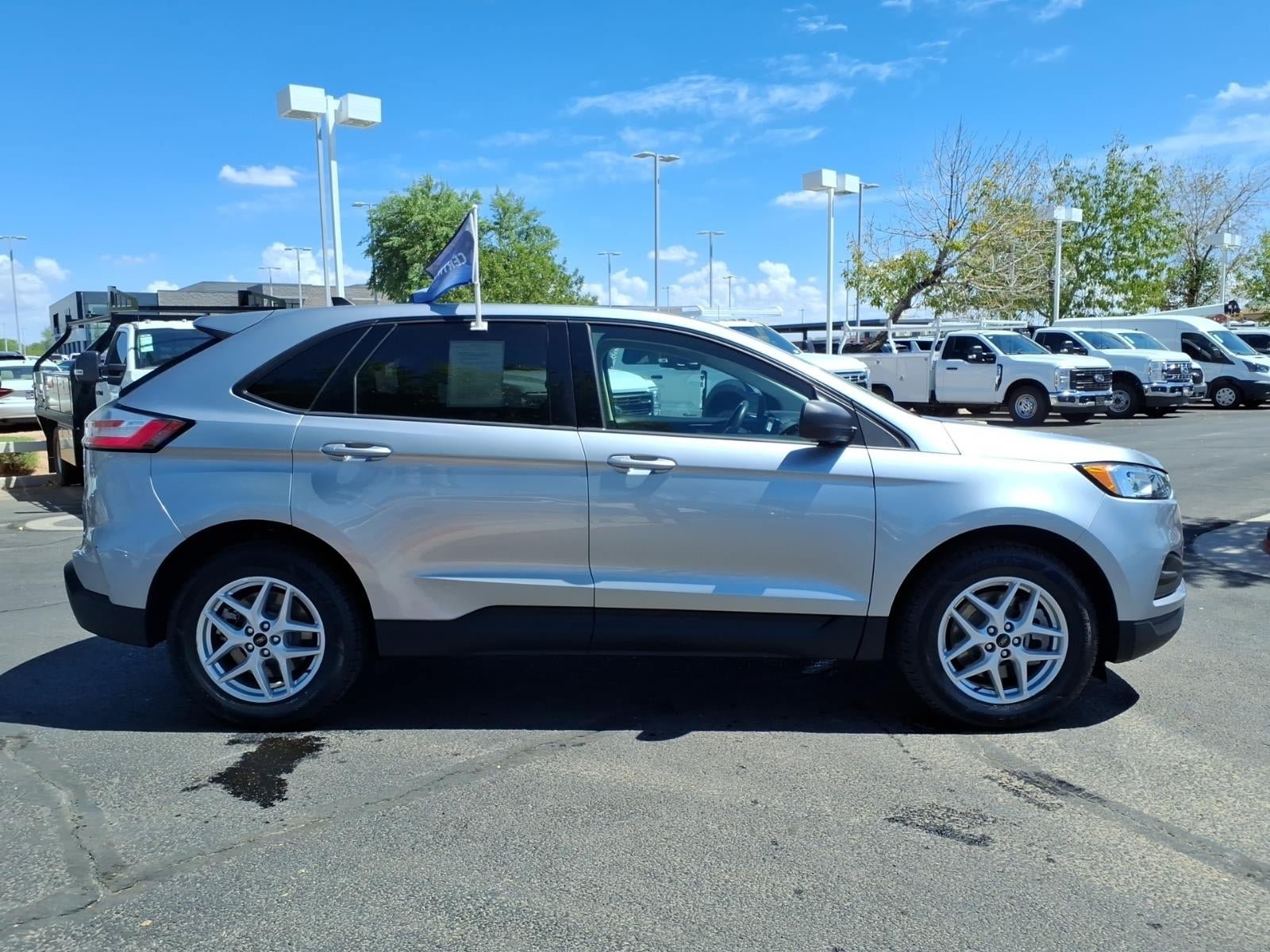 Certified 2023 Ford Edge SE AWD/4WD image 3
