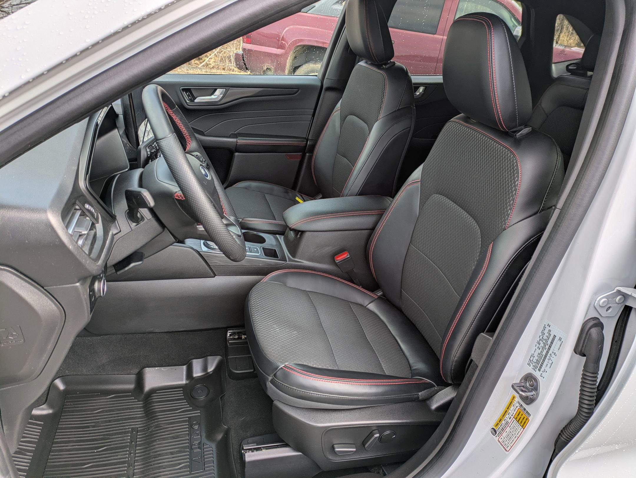 Certified 2023 Ford Escape ST-Line Select w/ Tech Pack #1 image 7