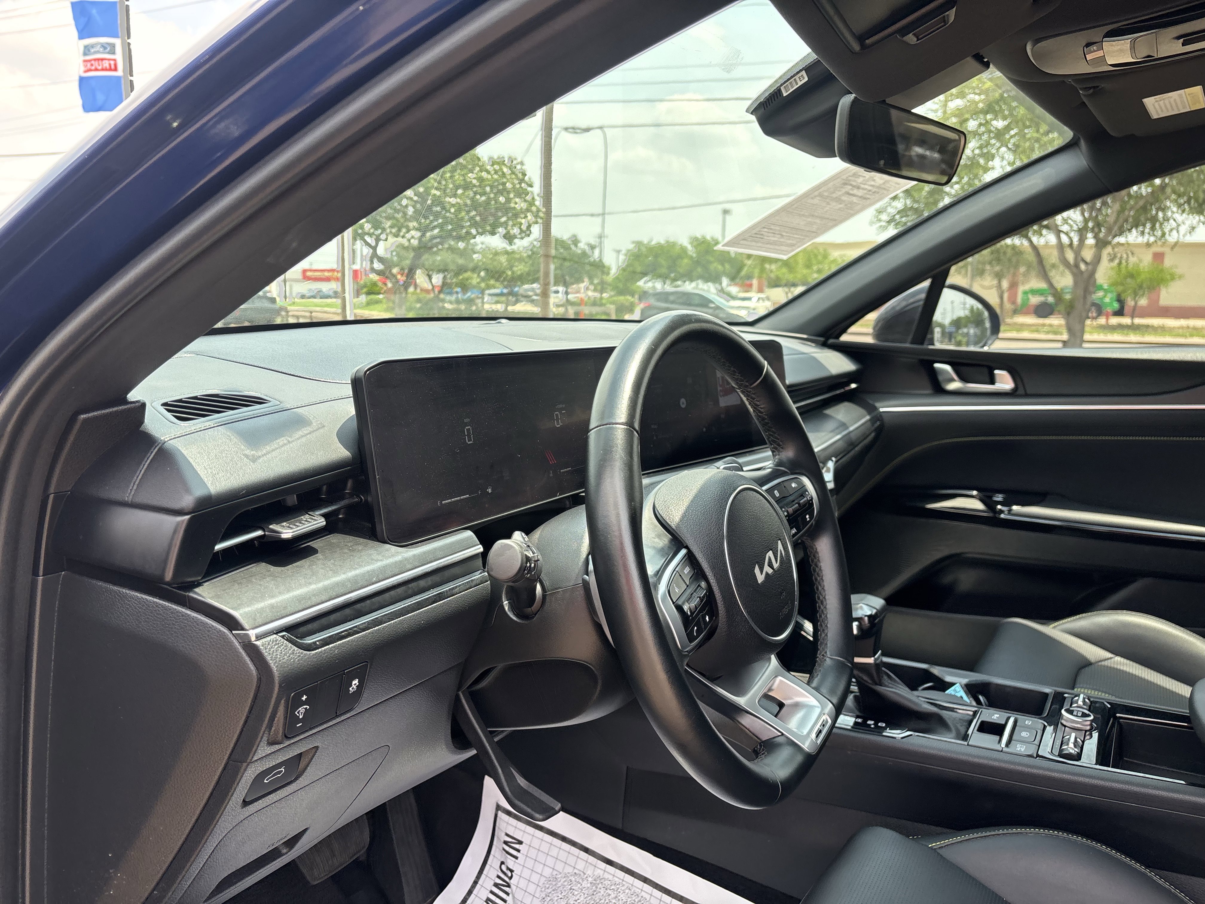 Used 2025 Kia K5 GT FWD image 12