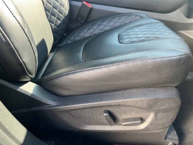 Certified 2024 Ford Edge Titanium w/ Equipment Group 301A AWD/4WD image 13