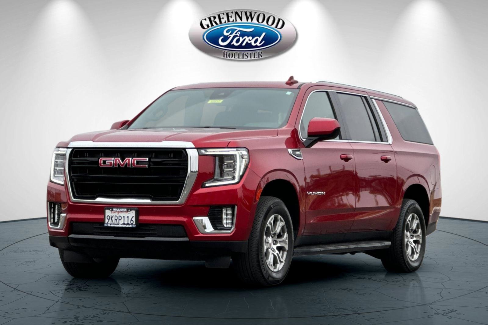 Used 2024 GMC Yukon XL SLE image 8