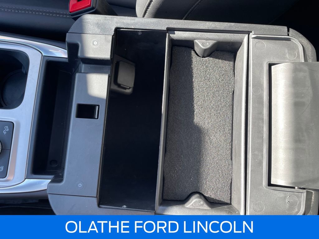 Certified 2022 Ford Explorer XLT w/ Equipment Group 202A image 32