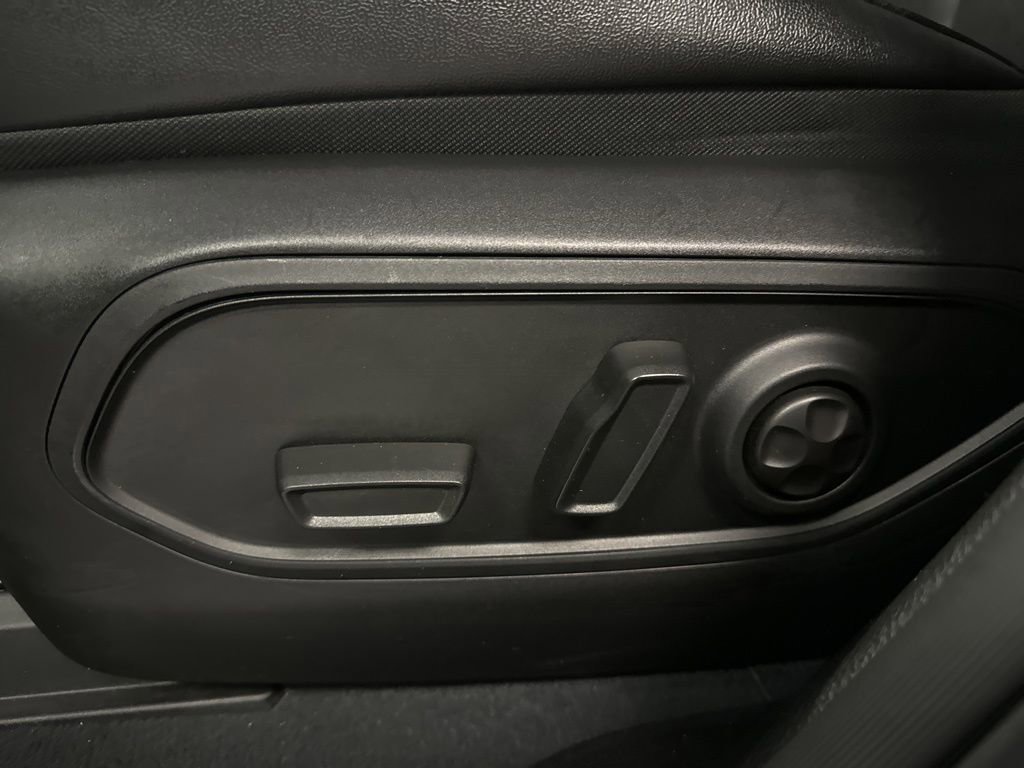 Used 2023 Jeep Grand Cherokee Limited w/ Trailer Tow Prep Group (B) image 33