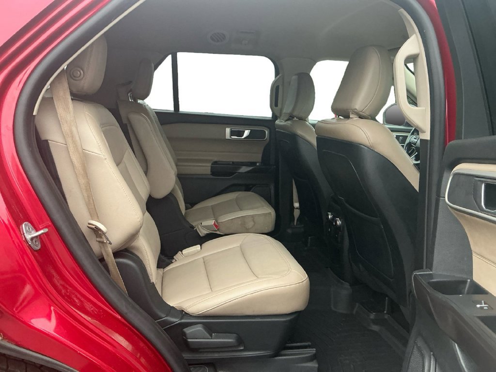 Certified 2020 Ford Explorer XLT w/ Equipment Group 202A RWD image 23