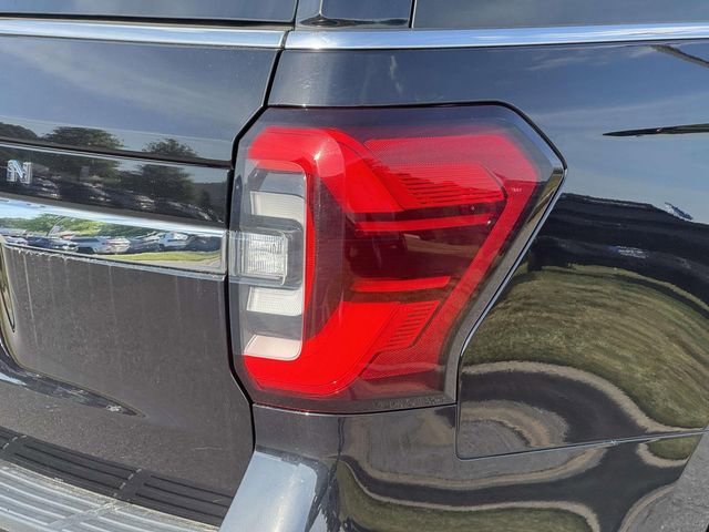 Certified 2024 Ford Expedition Limited AWD/4WD image 9