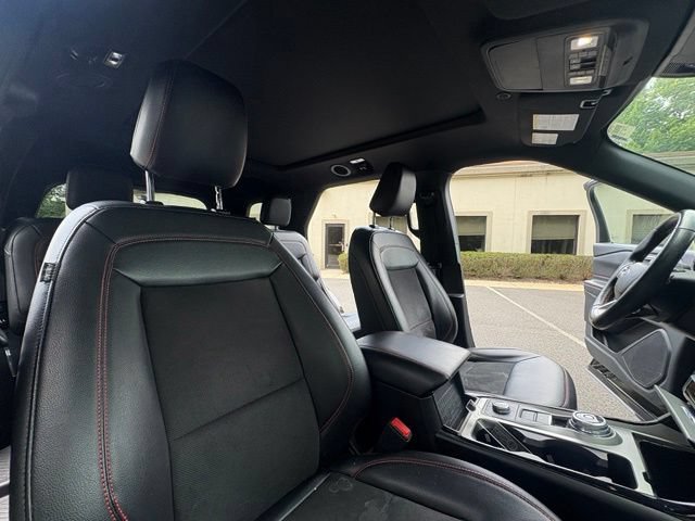 Certified 2023 Ford Explorer ST-Line w/ Class IV Trailer Tow Package AWD/4WD image 22