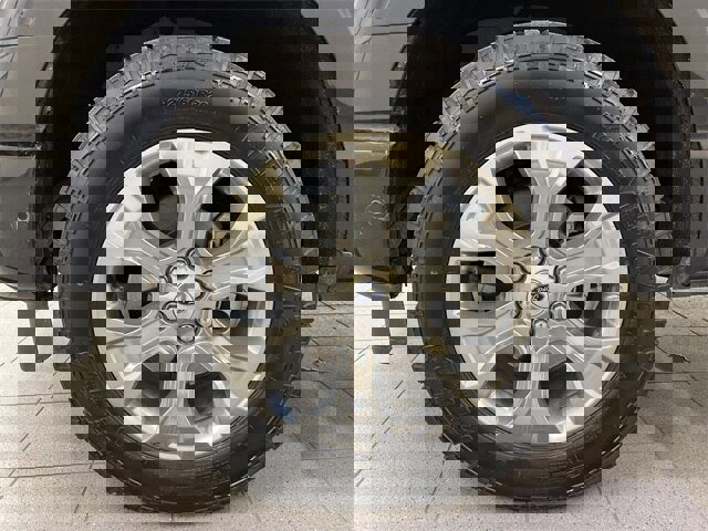 Certified 2023 Ford F150 Platinum w/ Equipment Group 701A High image 10