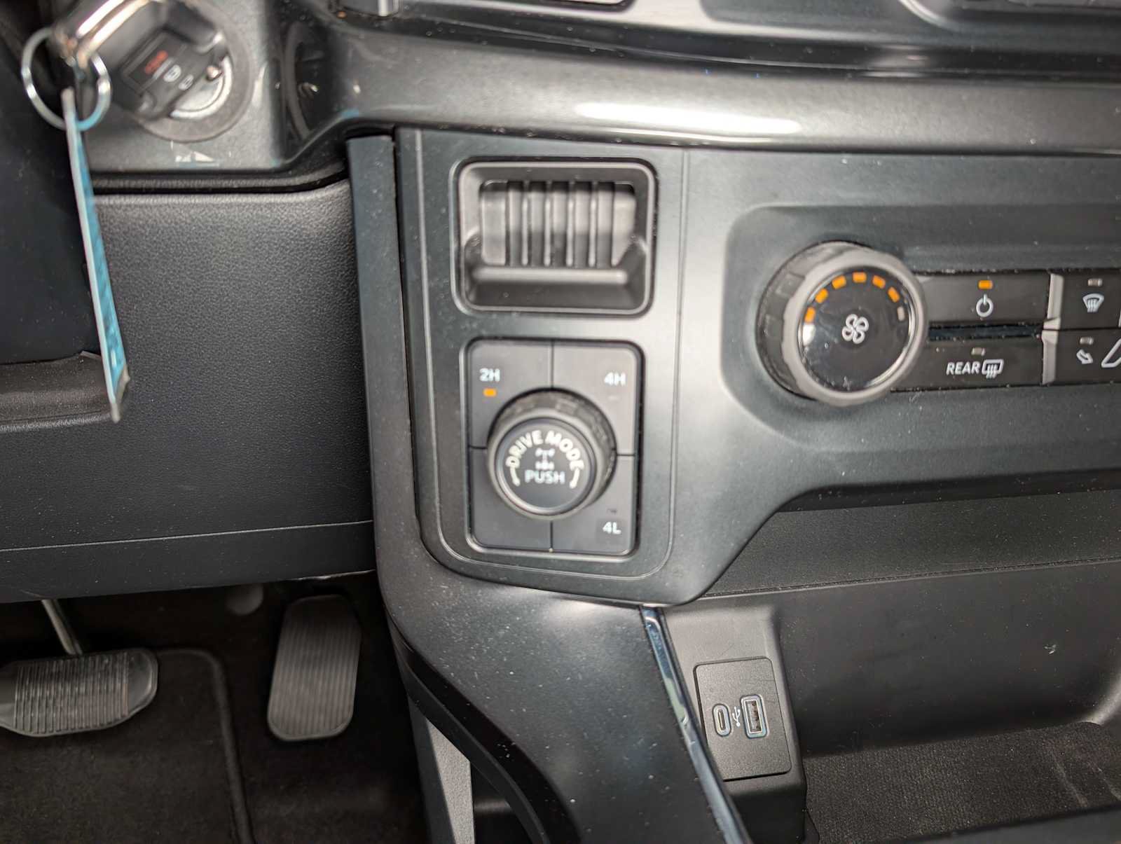 Certified 2023 Ford F150 XL w/ STX Appearance Package AWD/4WD image 31