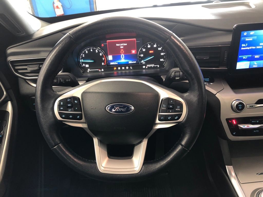 Certified 2022 Ford Explorer XLT w/ Equipment Group 202A image 12