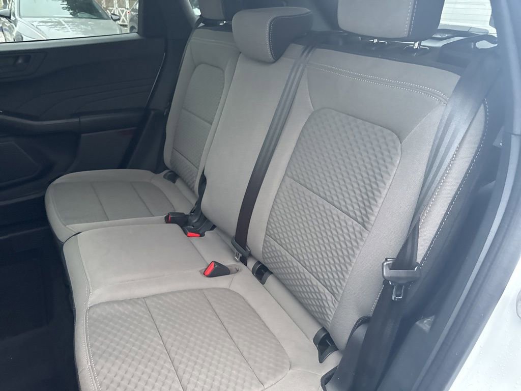 Certified 2022 Ford Escape SE image 34