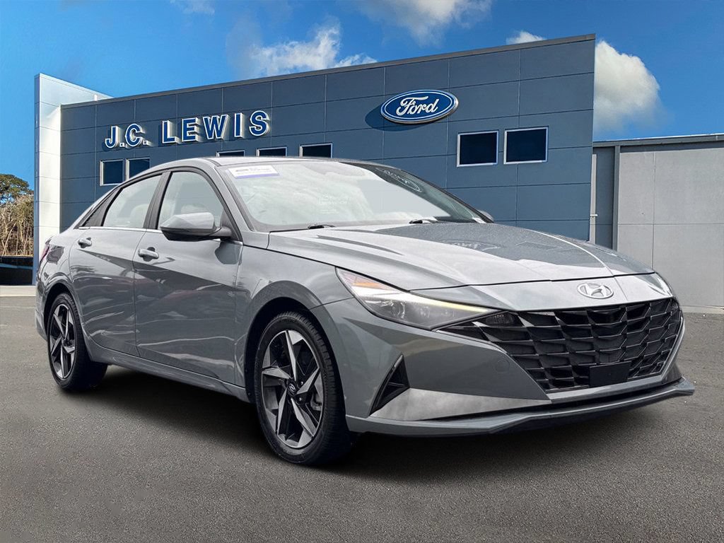 Used 2023 Hyundai Elantra Limited w/ Cargo Package FWD video 1