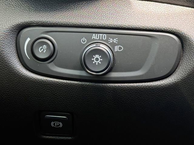 Used 2020 Chevrolet Blazer LT image 18