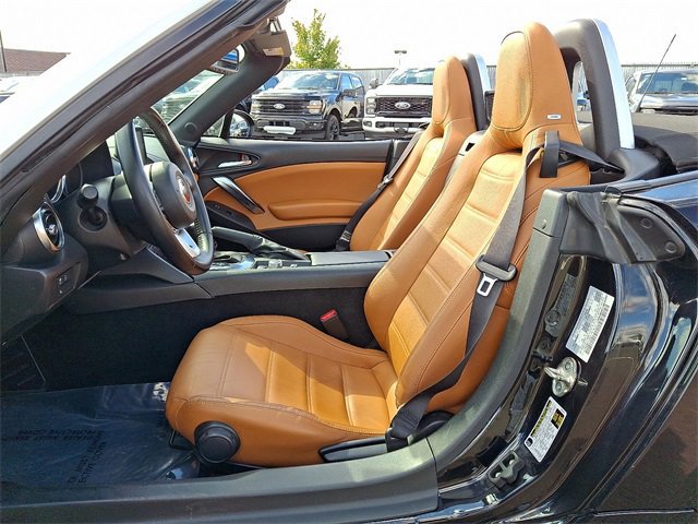 Used 2018 FIAT 124 Spider Lusso w/ Convenience Group image 12