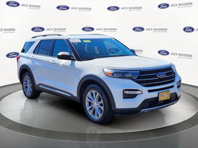 Certified 2023 Ford Explorer XLT w/ Equipment Group 202A AWD/4WD image 7