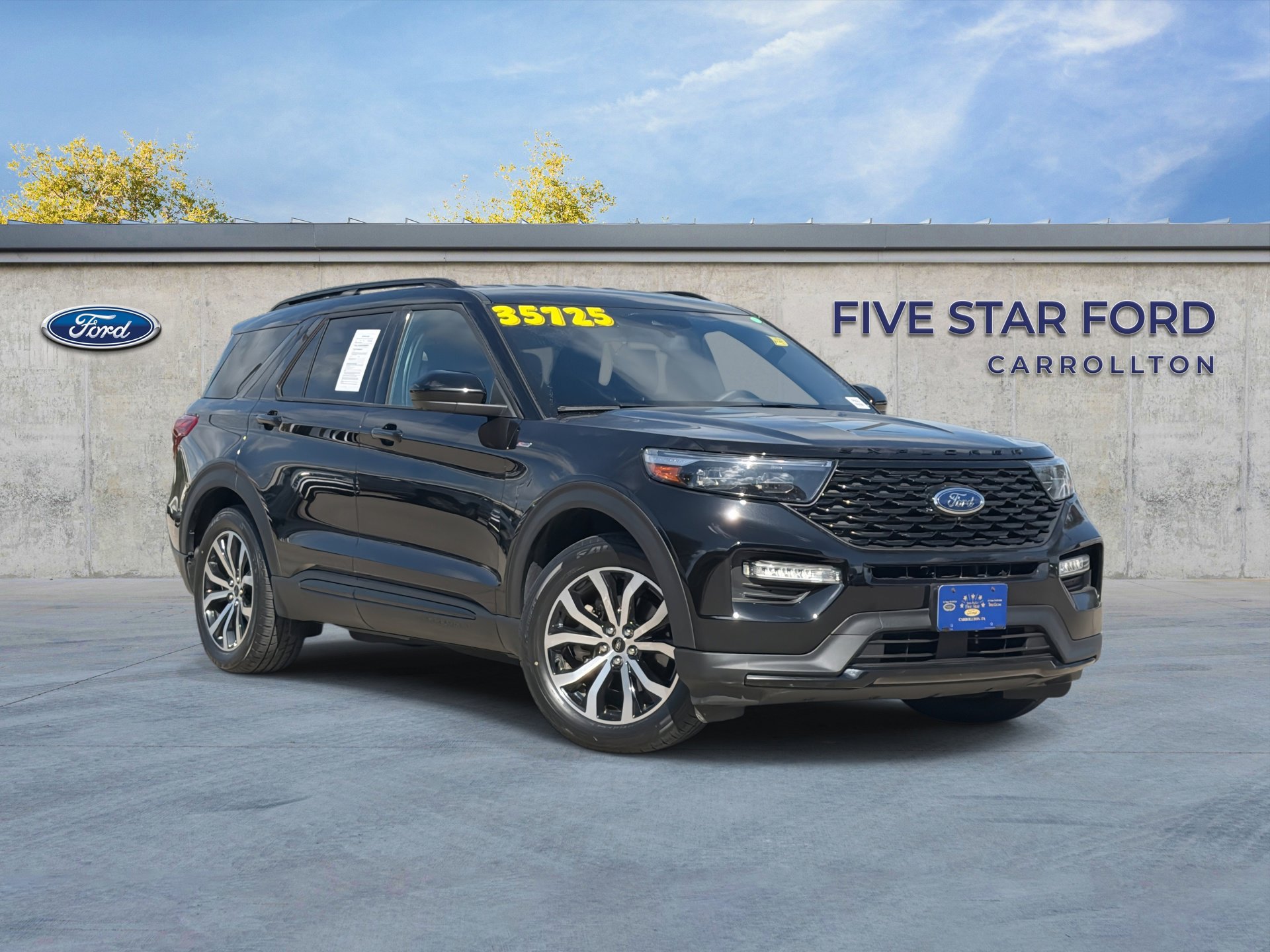 Certified 2023 Ford Explorer ST-Line w/ Class IV Trailer Tow Package