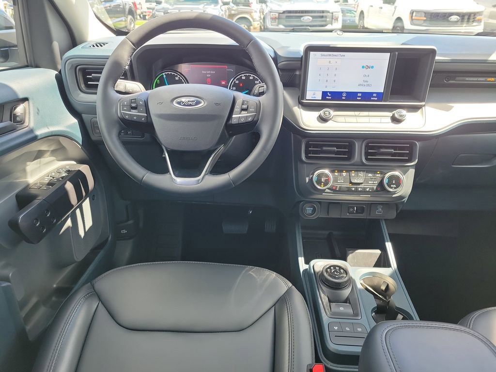 Certified 2024 Ford Maverick Lariat w/ Black Appearance Package image 12