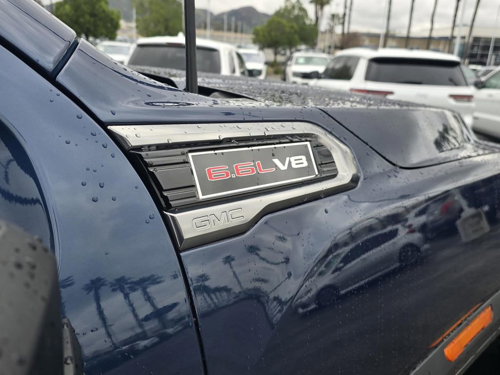 Used 2022 GMC Sierra 2500 AT4 w/ AT4 Premium Plus Package image 8