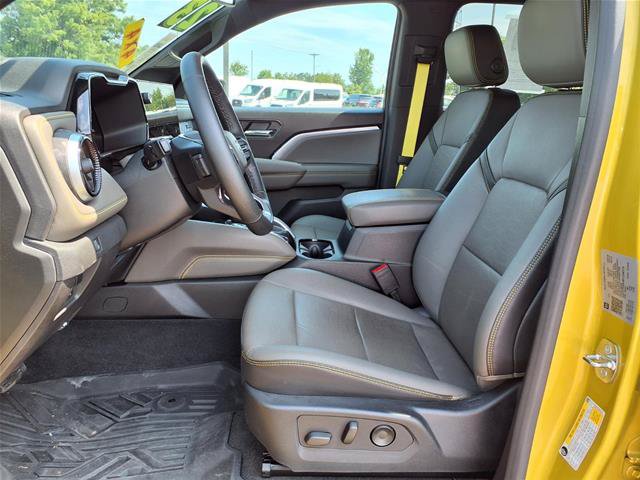 Used 2023 Chevrolet Colorado ZR2 w/ ZR2 Convenience Package III AWD/4WD image 20