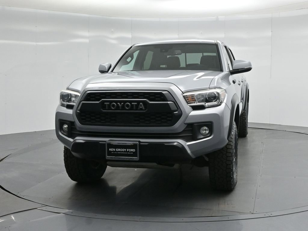 Used 2018 Toyota Tacoma TRD Off-Road image 52
