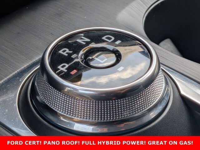 Certified 2025 Ford Escape Platinum w/ Premium Technology Package FWD image 23