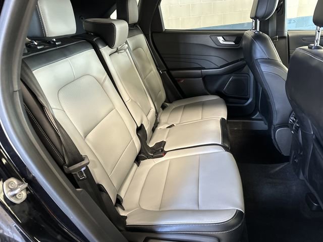 Certified 2023 Ford Escape Platinum image 32