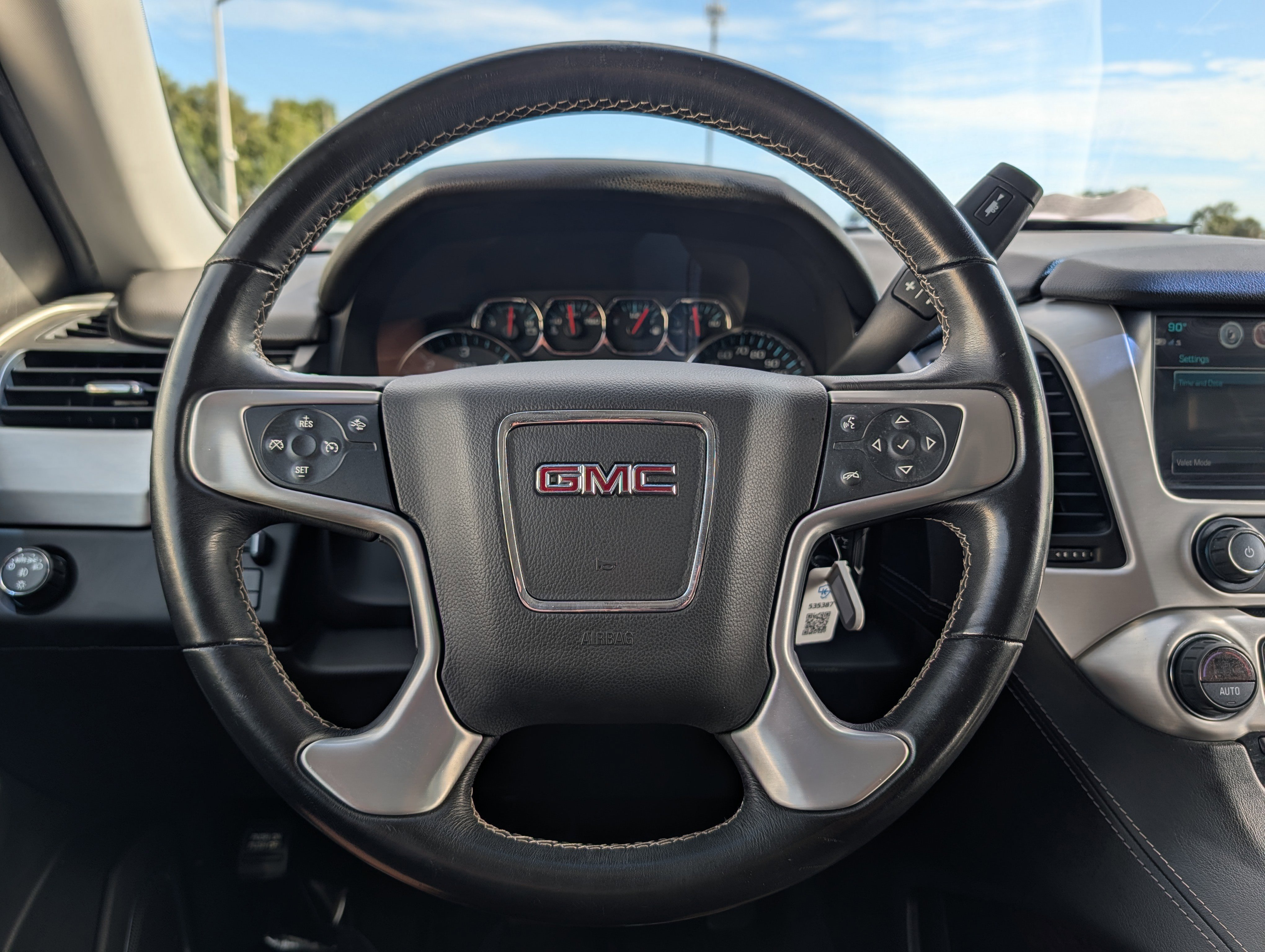 Used 2019 GMC Yukon SLE w/ SLE Value Package RWD image 29