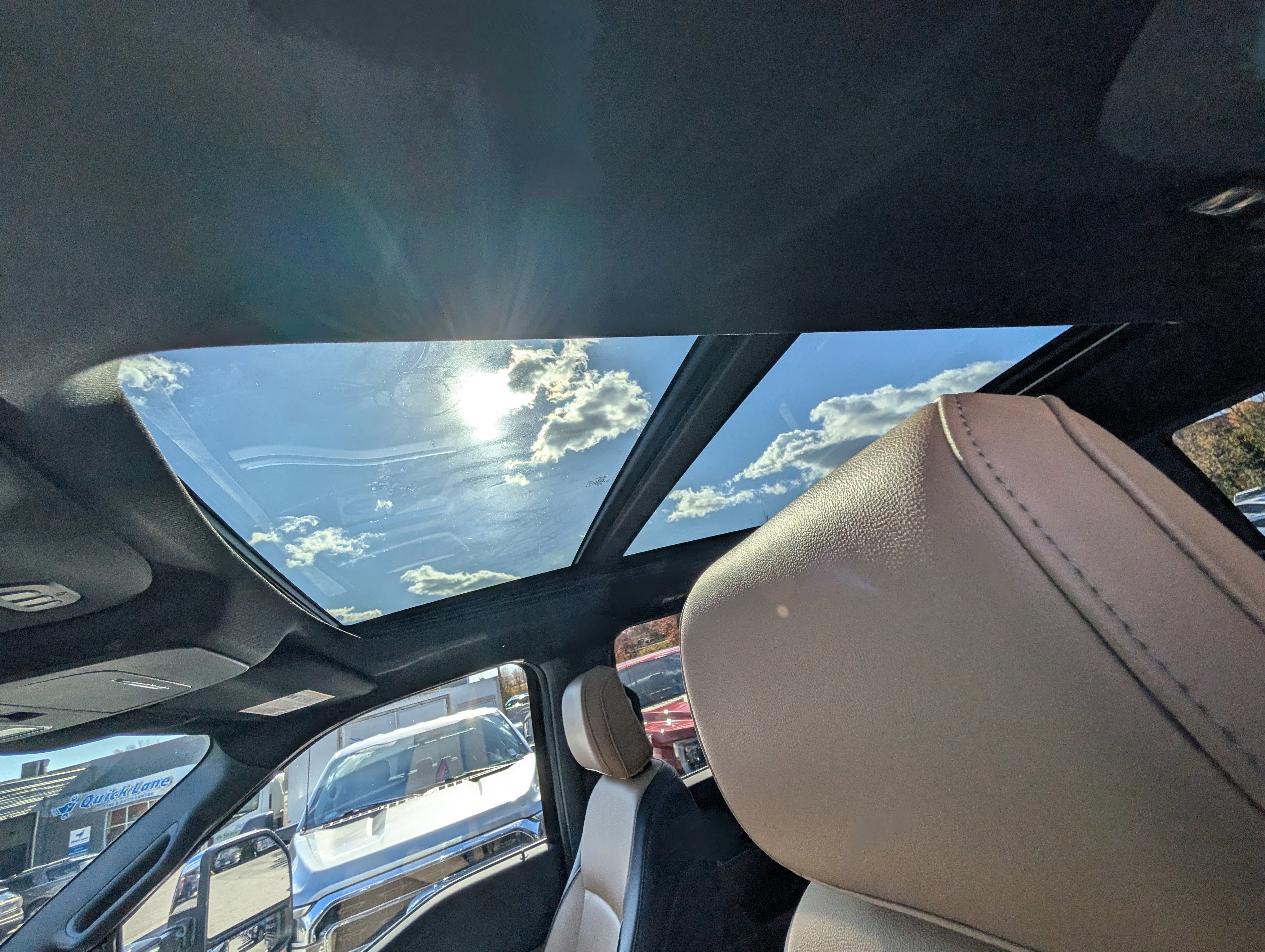 Certified 2022 Ford F150 Lariat w/ Equipment Group 502A High image 20