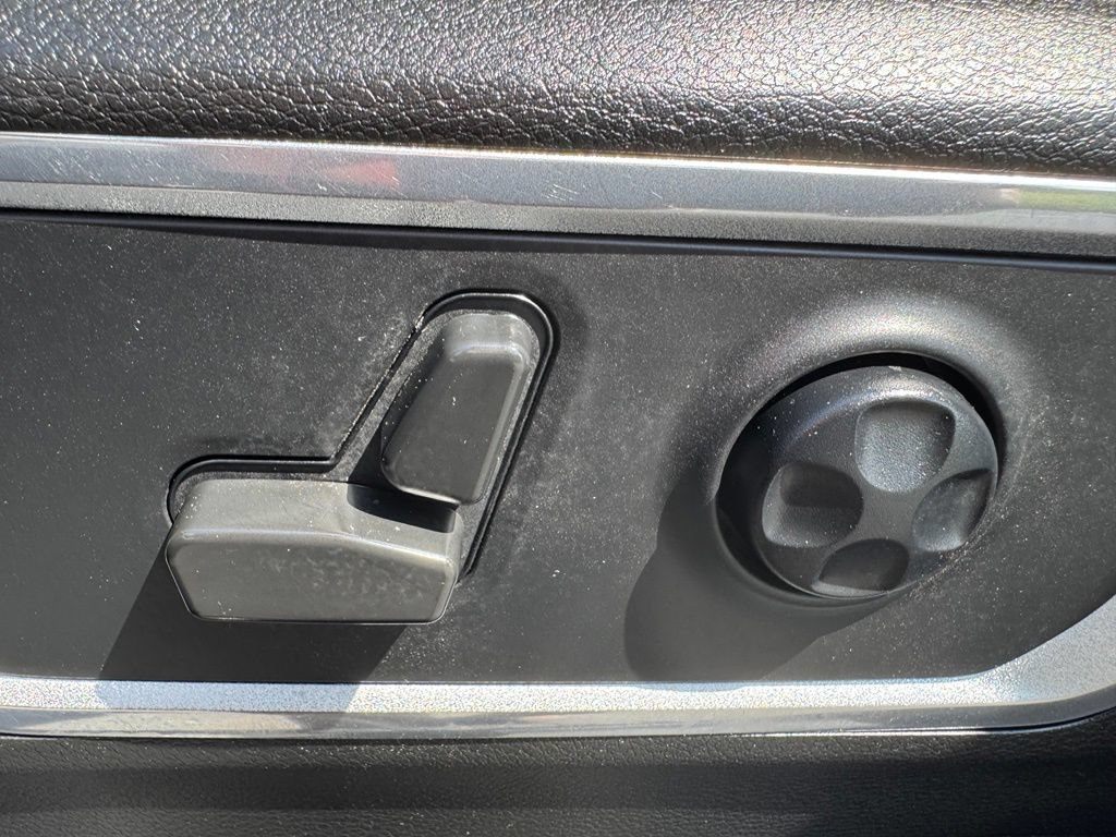 Used 2021 RAM 1500 Laramie AWD/4WD image 29