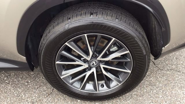 Used 2024 Lexus NX 250 FWD w/ Premium Package image 11