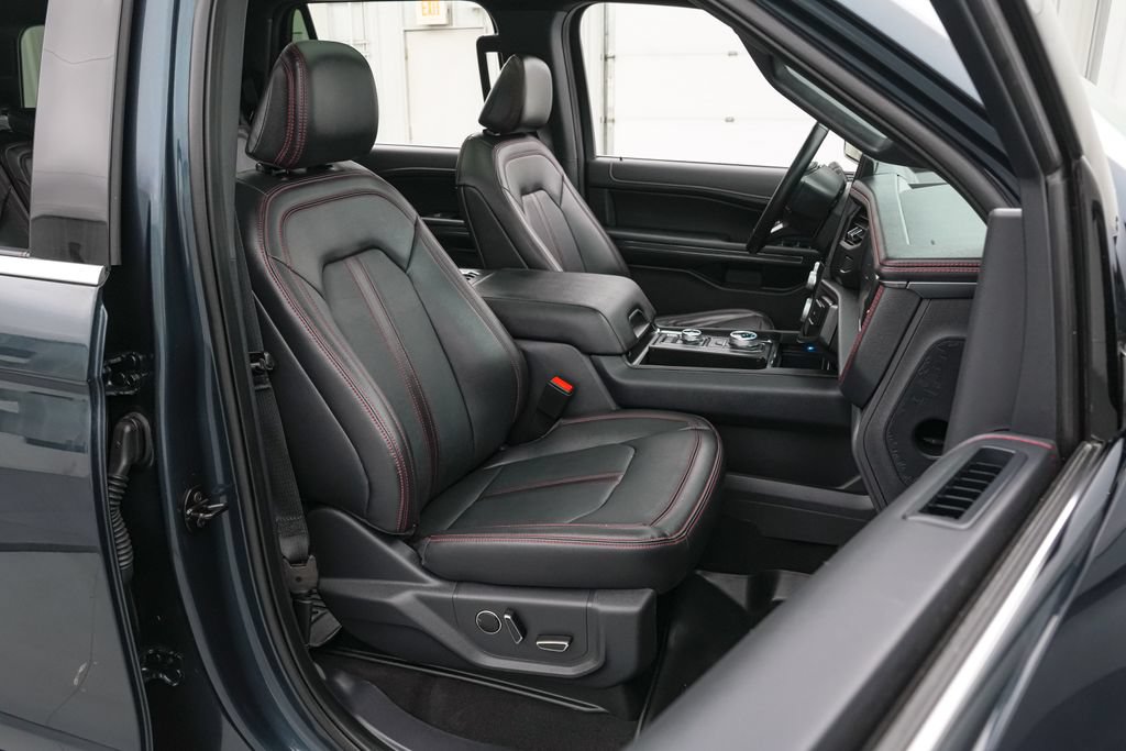 Certified 2024 Ford Expedition Limited AWD/4WD image 28