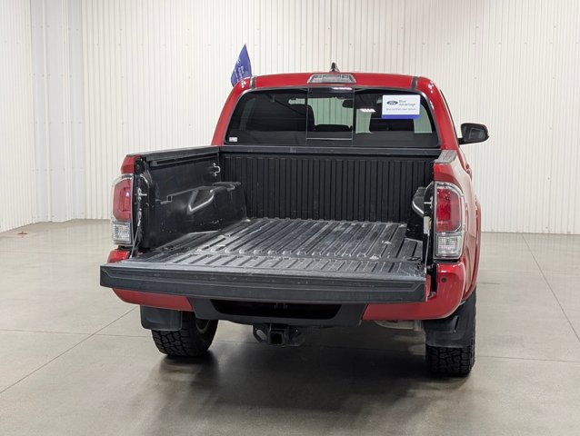Used 2022 Toyota Tacoma TRD Sport w/ Technology Package AWD/4WD image 21