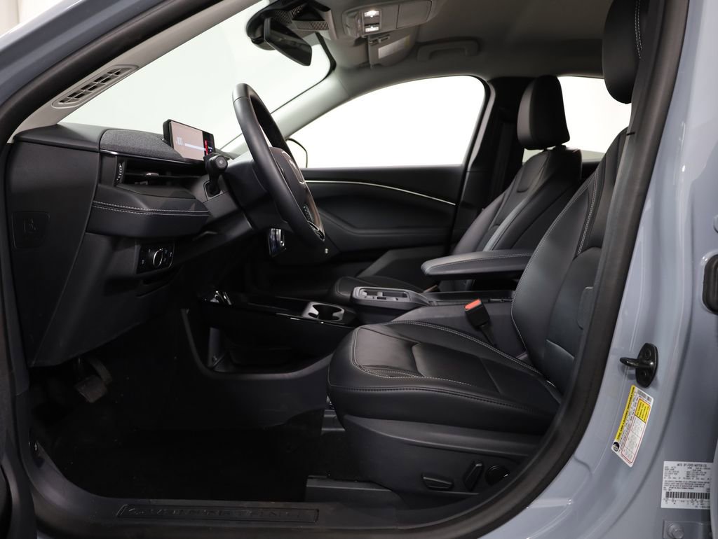 Certified 2025 Ford Mustang Mach-E Premium image 12